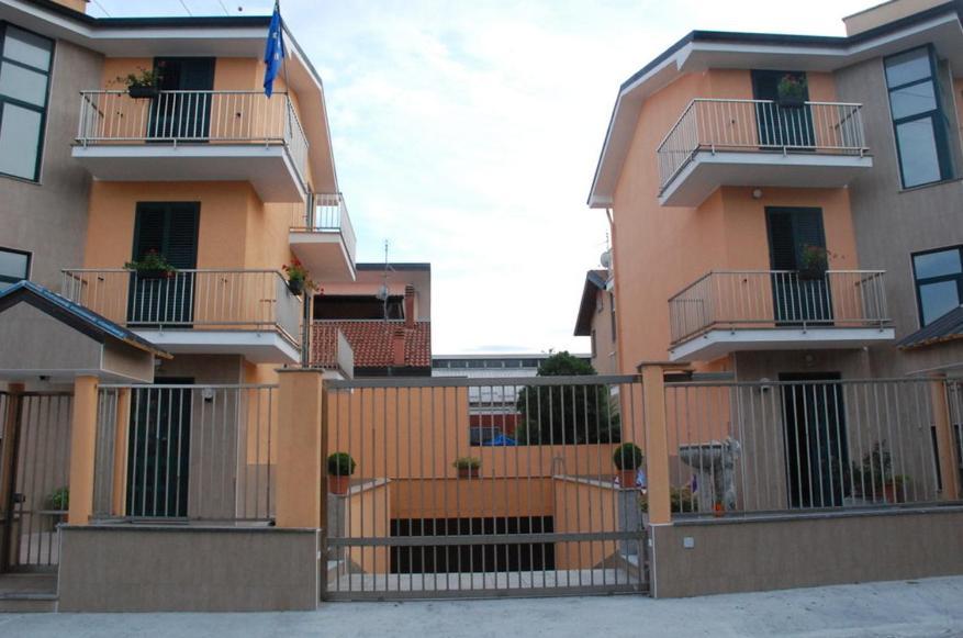 Affittacamere Pone Sesto San Giovanni Exteriér fotografie